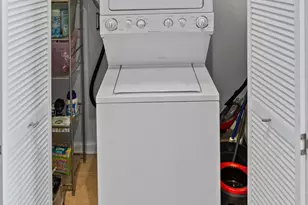 809 E 40th St, Chicago, IL 60653 - Photo 15