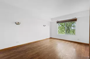 502 W Huntington Commons Rd, Mount Prospect, IL 60056 - Photo 17