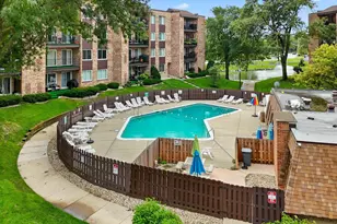 502 W Huntington Commons Rd, Mount Prospect, IL 60056 - Photo 23