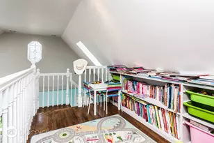 828 W Buckingham Pl, Chicago, IL 60657 - Photo 11