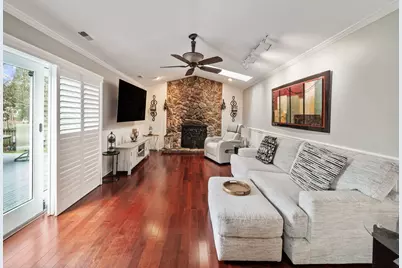 760 Thunderbird Trail, Carol Stream, IL 60188 - Photo 3