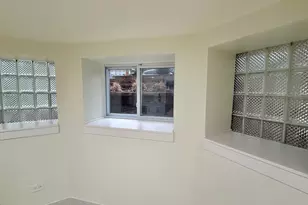 1906 W 34th Pl, Chicago, IL 60608 - Photo 9