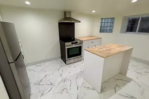 1906 W 34th Pl, Chicago, IL 60608 - Photo 3