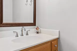 2102 Brookside Ln, Aurora, IL 60502 - Photo 11