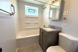 632 N Edgewood Ave, Lombard, IL 60148 - Photo 9