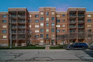 1636 Ashland Ave, Des Plaines, IL 60016 - Photo 1