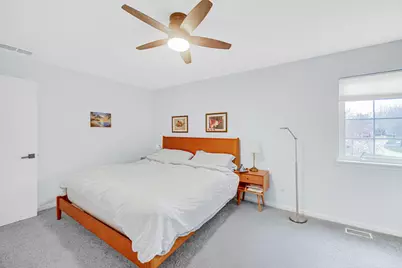 441 N Crooked Lake Lane, Lindenhurst, IL 60046 - Photo 13