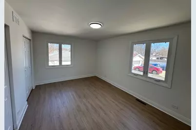 870 E Thacker Street, Des Plaines, IL 60016 - Photo 9