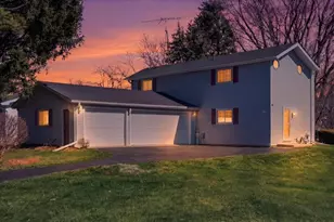 422 Pembroke Road SW, Poplar Grove, IL 61065 - Photo 1