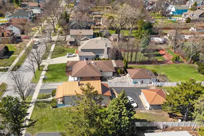 221 E Grantley Avenue, Elmhurst, IL 60126 - Photo 39