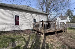 325 W Porter St, Salem, IL 62881 - Photo 5