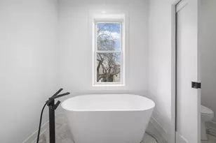 3941 N Spaulding Ave, Chicago, IL 60618 - Photo 5