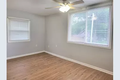 52 N Glenwood Avenue, Glenwood, IL 60425 - Photo 7