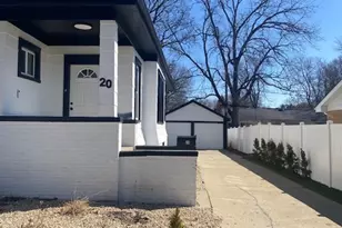 20 S Central Ave, Aurora, IL 60506 - Photo 3