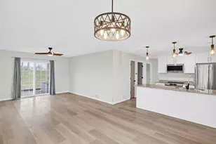 7636 Creek Bend, Rockford, IL 61114 - Photo 5