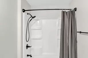 7636 Creek Bend, Rockford, IL 61114 - Photo 17