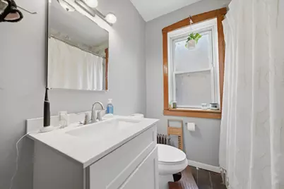 3742 W Diversey Avenue, Chicago, IL 60647 - Photo 9