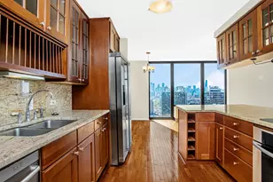 2500 N Lakeview Ave, Chicago, IL 60614 - Photo 9