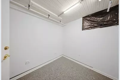 1059 Larkin Avenue, Elgin, IL 60123 - Photo 19