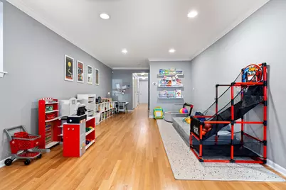 853 W Roscoe Street #1, Chicago, IL 60657 - Photo 21