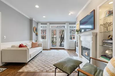 853 W Roscoe Street #1, Chicago, IL 60657 - Photo 3