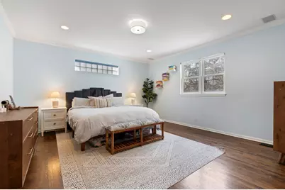 853 W Roscoe Street #1, Chicago, IL 60657 - Photo 13