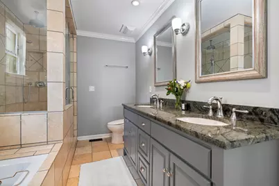 853 W Roscoe Street #1, Chicago, IL 60657 - Photo 15