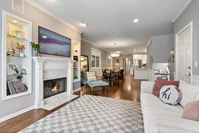 853 W Roscoe Street #1, Chicago, IL 60657 - Photo 5