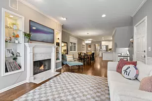 853 W Roscoe St, Chicago, IL 60657 - Photo 5