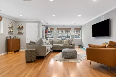 853 W Roscoe Street #1, Chicago, IL 60657 - Photo 19