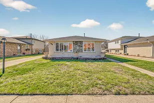 9124 Meade Ave, Oak Lawn, IL 60453 - Photo 1