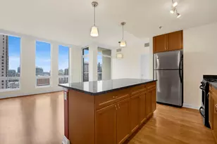 1400 S Michigan Ave, Chicago, IL 60605 - Photo 3