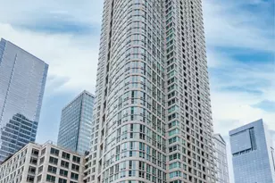 345 N La Salle Dr, Chicago, IL 60654 - Photo 1