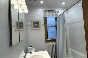 6041 N Newburg Ave, Chicago, IL 60631 - Photo 13