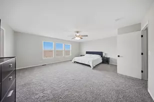 224 Johnson St, Hampshire, IL 60140 - Photo 13