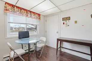 332 Klein Creek Ct, Carol Stream, IL 60188 - Photo 9