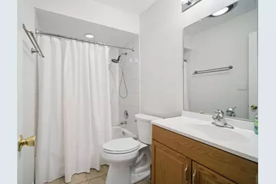 [Address not provided], Northbrook, IL 60062 - Photo 13