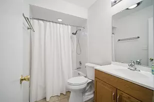 [Address not provided], Northbrook, IL 60062 - Photo 13