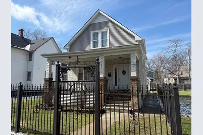 10230 S Parnell Avenue, Chicago, IL 60628 - Photo 1