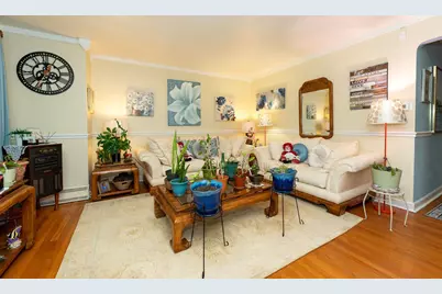 8805 S California Avenue, Evergreen Park, IL 60805 - Photo 3