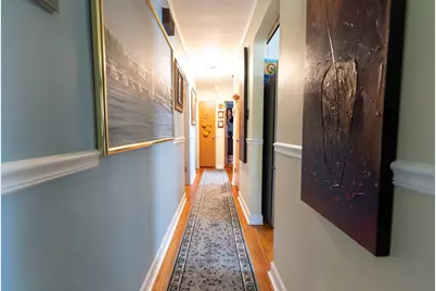 8805 S California Avenue, Evergreen Park, IL 60805 - Photo 11