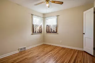 1519 23rd St, Rockford, IL 61108 - Photo 31