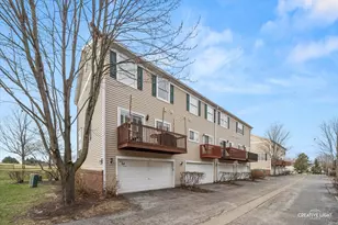 2436 Courtyard Cir, Aurora, IL 60506 - Photo 17