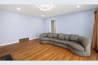 104 E Louis Avenue, Lake Forest, IL 60045 - Photo 7