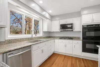 104 E Louis Avenue, Lake Forest, IL 60045 - Photo 11