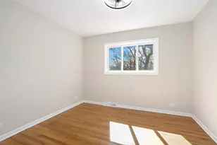 104 E Louis Ave, Lake Forest, IL 60045 - Photo 17