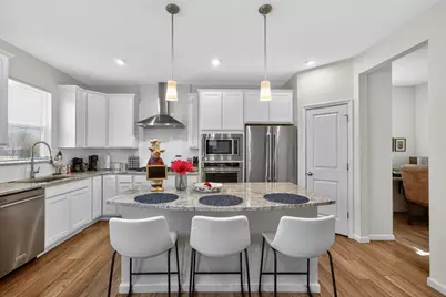 2110 Silver Leaf Drive, Island Lake, IL 60042 - Photo 7