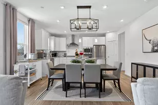 2110 Silver Leaf Dr, Island Lake, IL 60042 - Photo 5