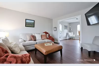 2764 Olympic Court, Aurora, IL 60503 - Photo 3