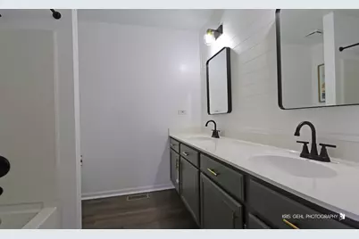 2764 Olympic Court, Aurora, IL 60503 - Photo 17